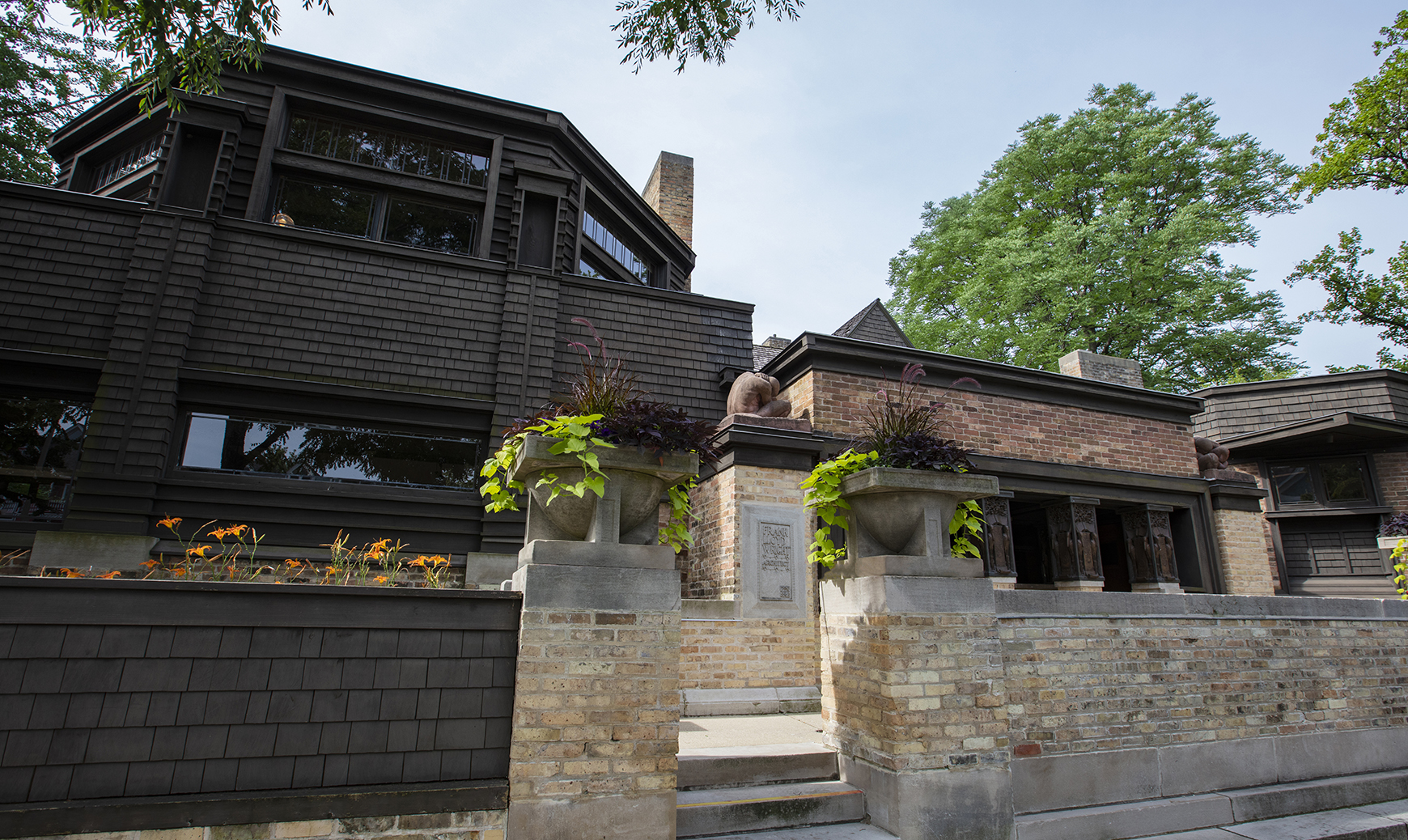 (1740x1038)Frank_Lloyd_Wright_Home_and_Studio10.jpg